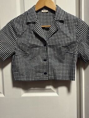 Brandy Melville Navy and White Gingham Cropped Button-Up Top